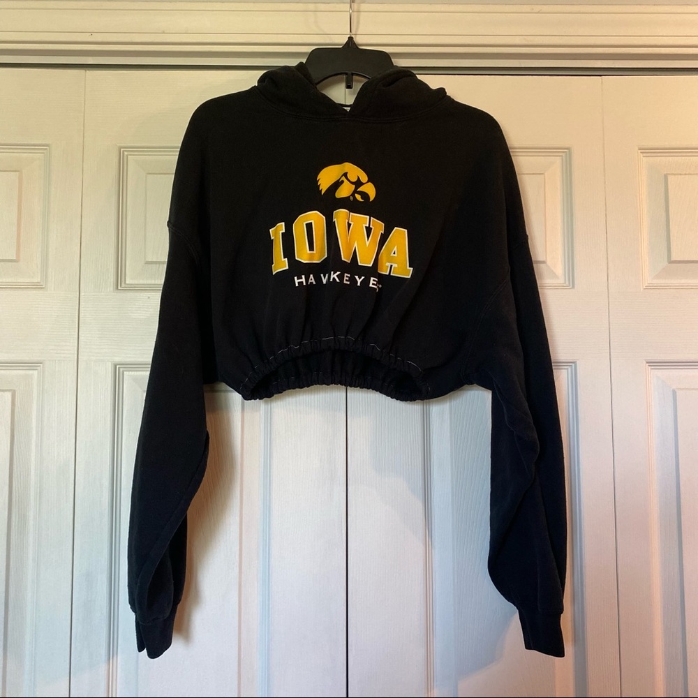cropped hoodie